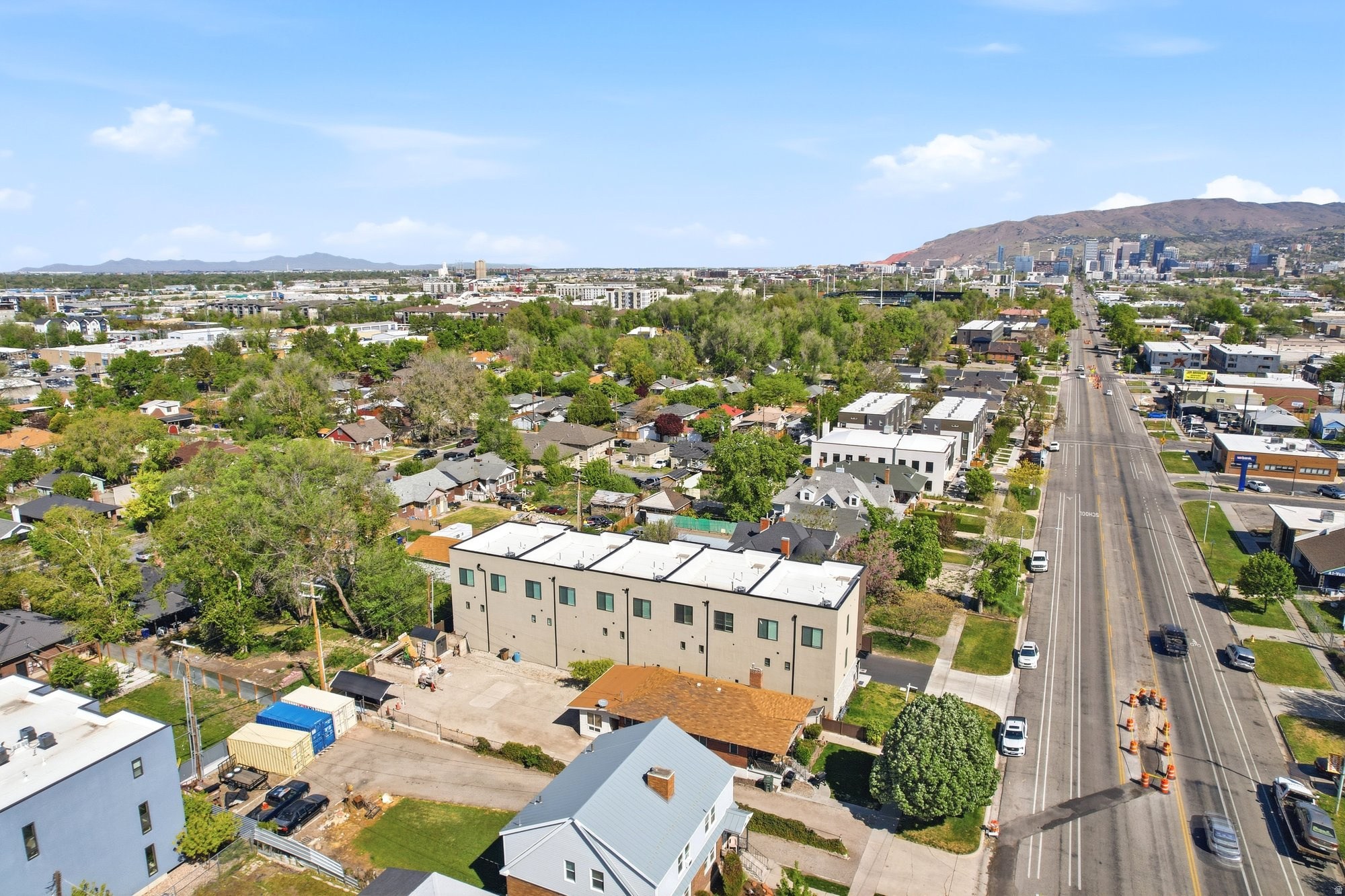 MAIN STREET - Residential