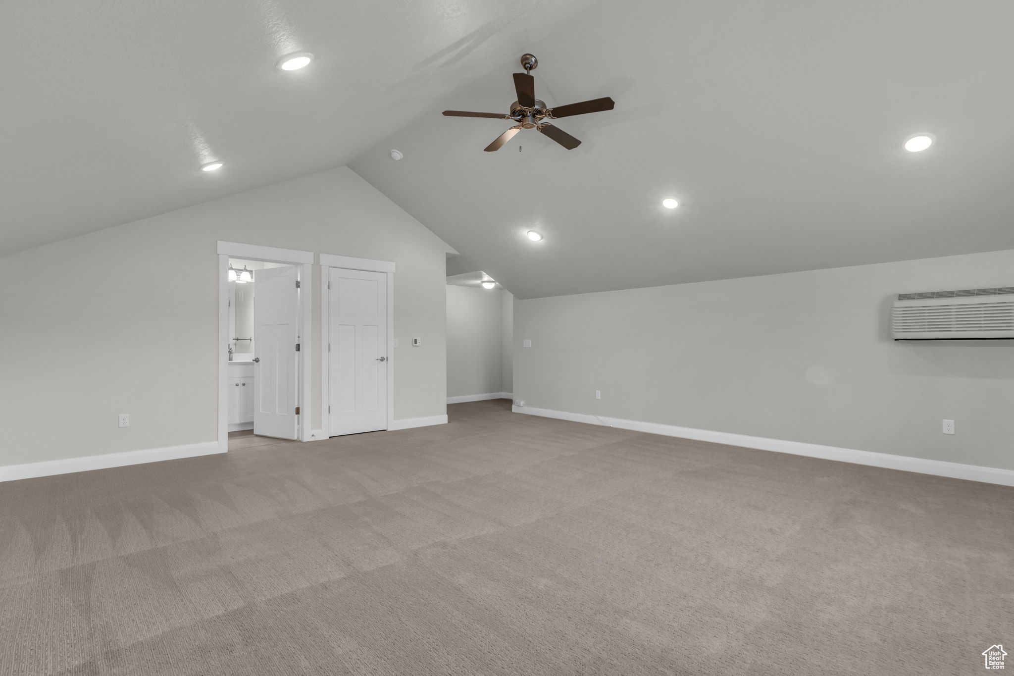 THE VILLAS AT WATERS EDGE - Residential