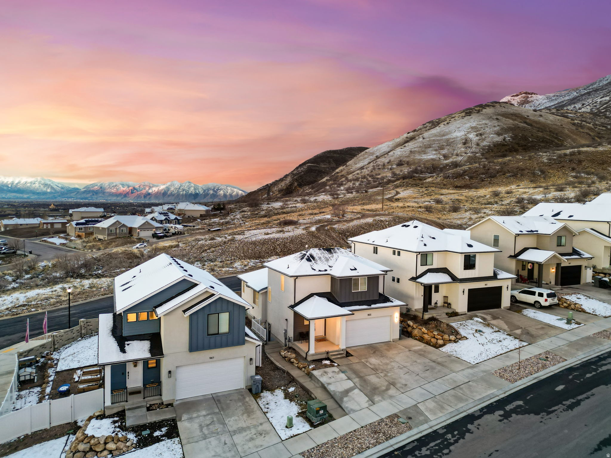 OVERLOOK ESTATES - Residential