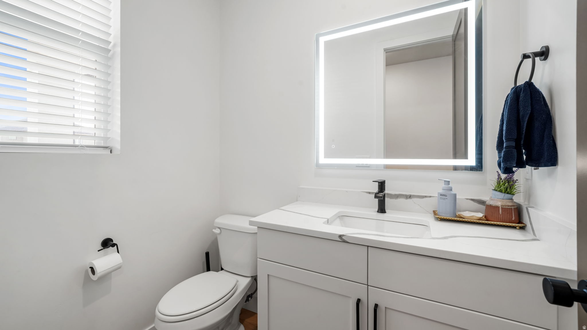 OVERLOOK ESTATES - Residential