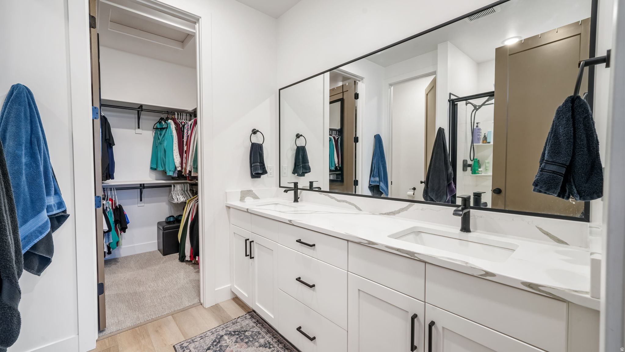 OVERLOOK ESTATES - Residential