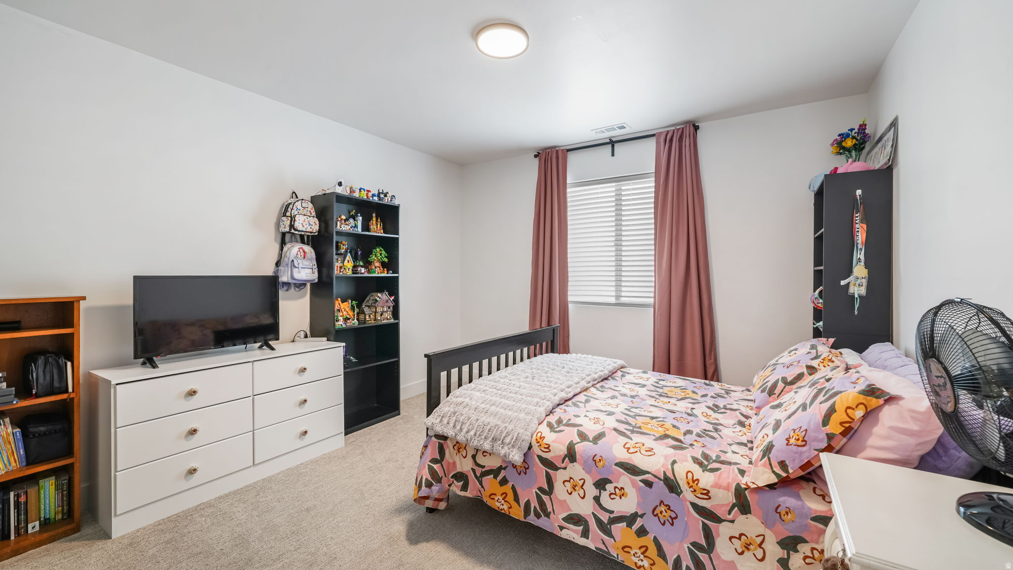 OVERLOOK ESTATES - Residential