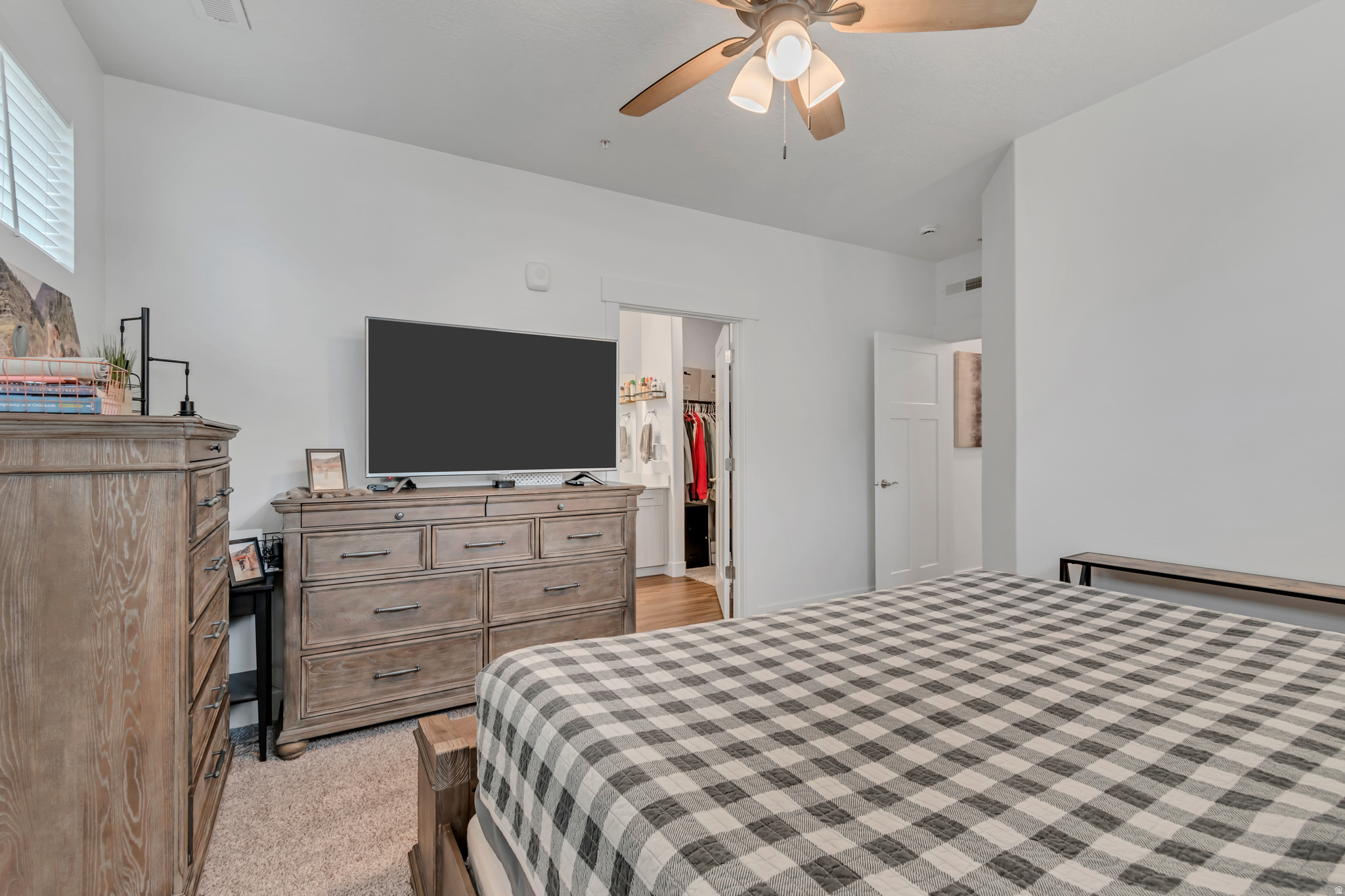 MOUNTAIN RIDGE - Residential