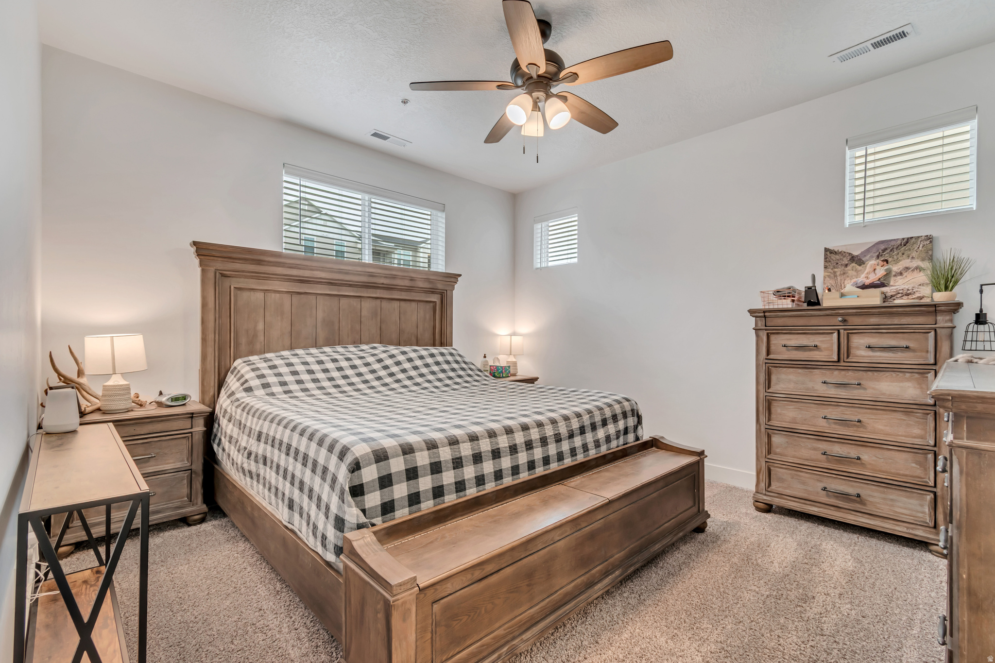 MOUNTAIN RIDGE - Residential