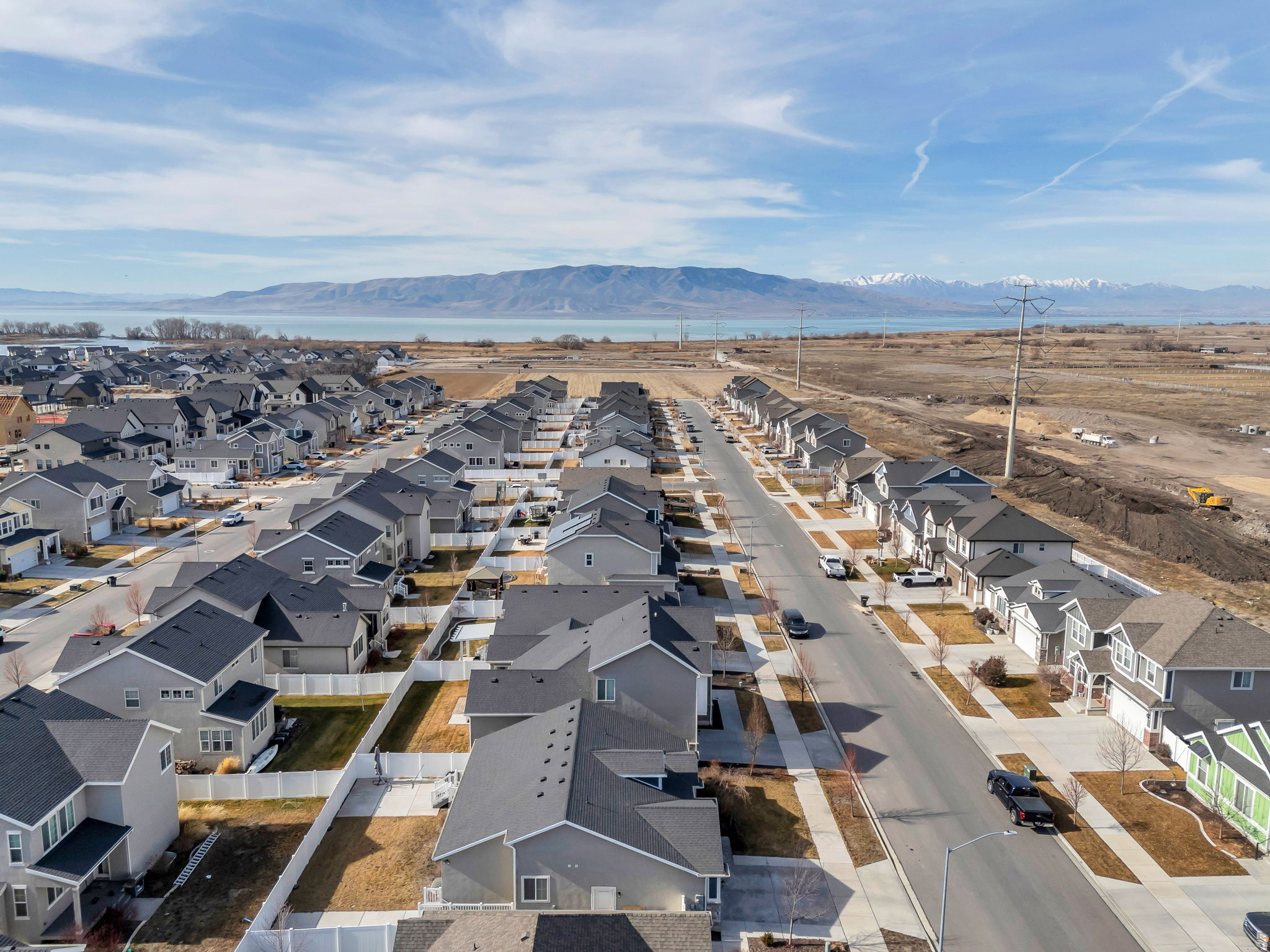 BROADVIEW SHORES - Residential