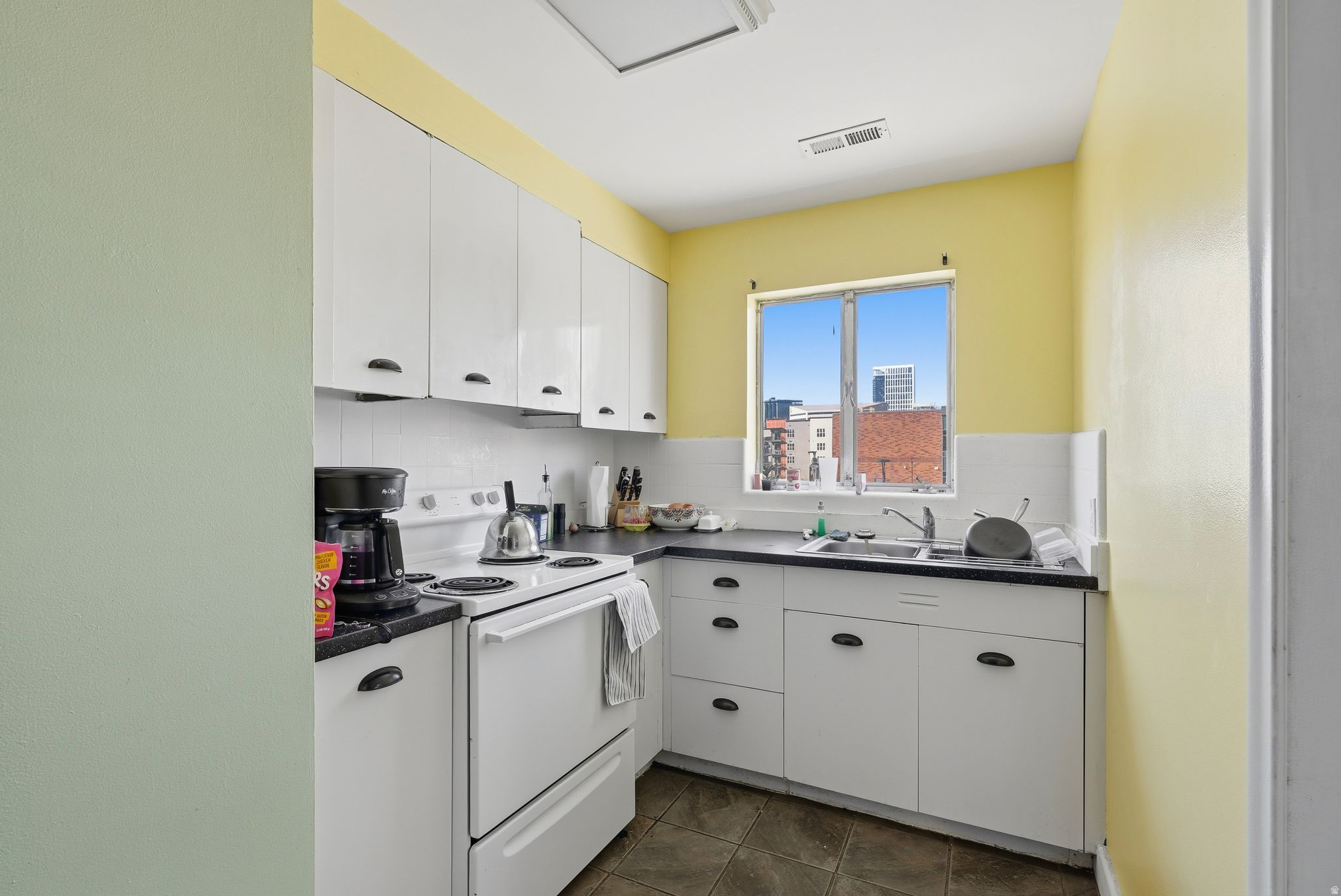 IVY TERRACE CONDM - Residential