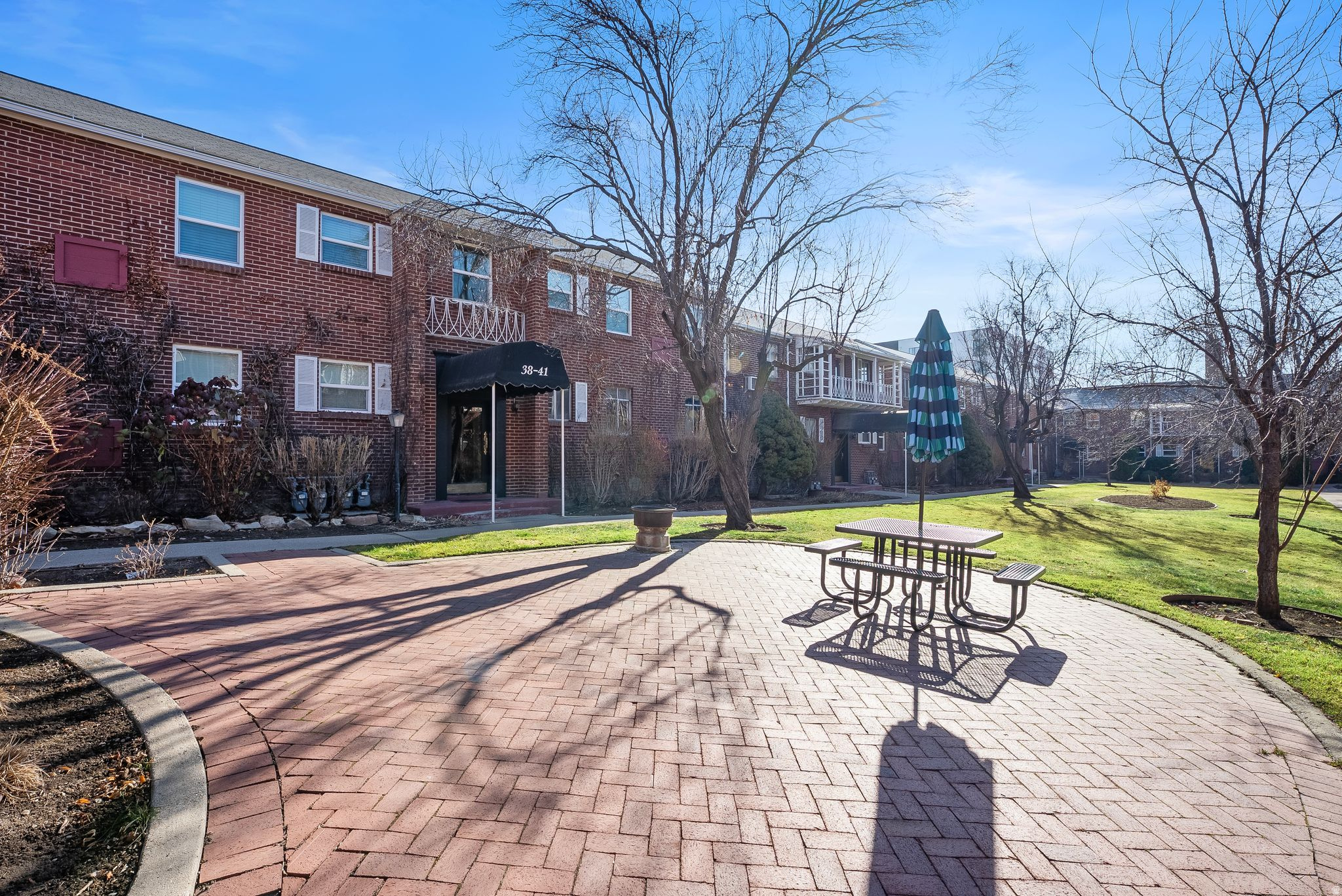 IVY TERRACE CONDM - Residential