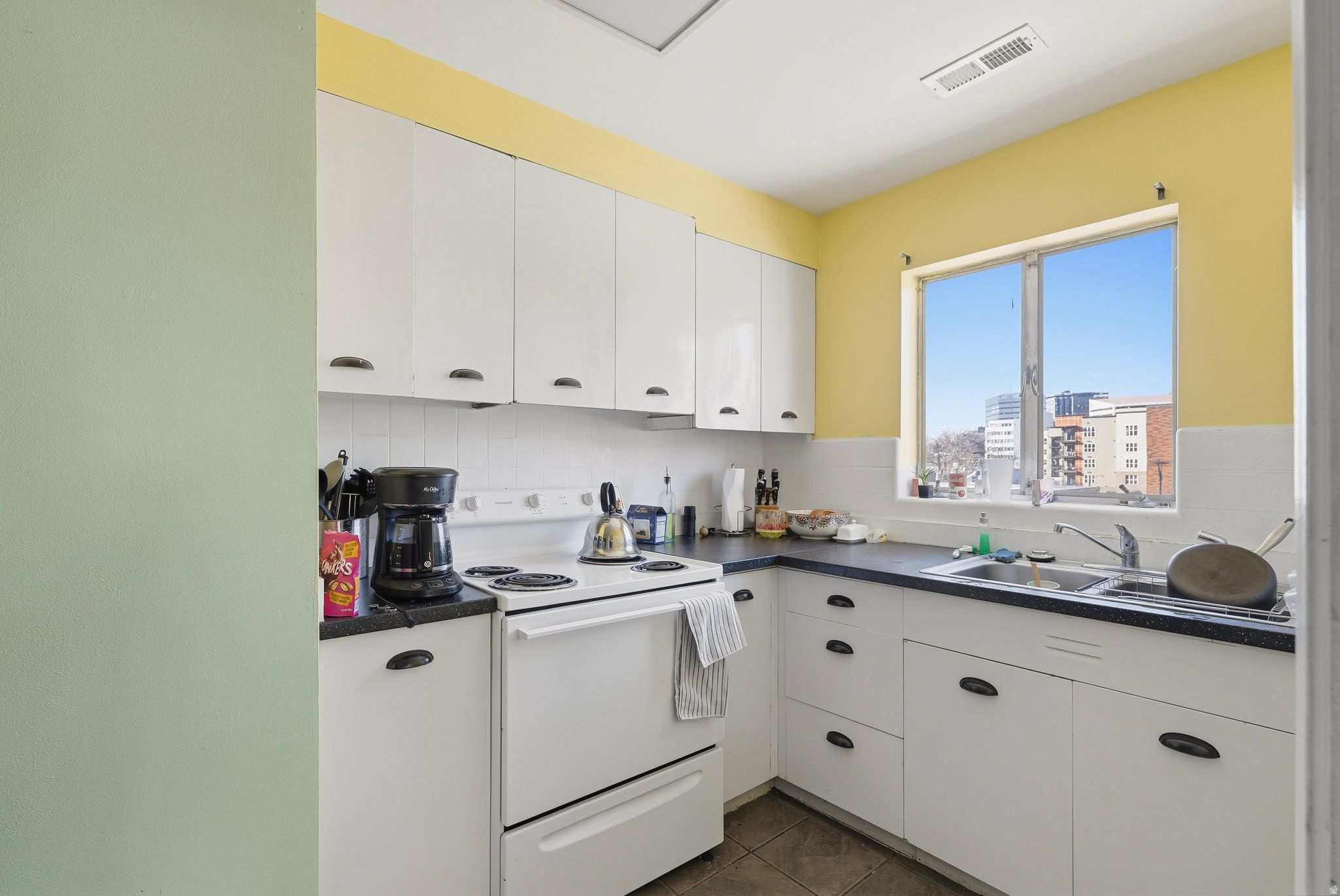 IVY TERRACE CONDM - Residential