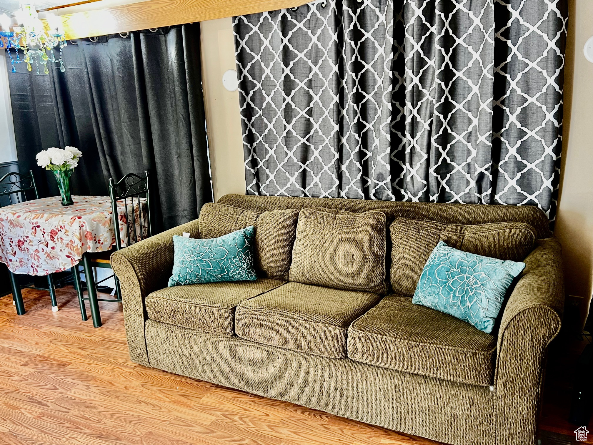 KINGS ROW EST 1 - Residential