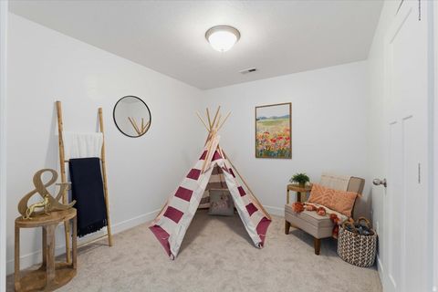 Tiny photo for 7211 N CLOVER LEAF LN, Eagle Mountain, UT 84005 (MLS # 2132476)