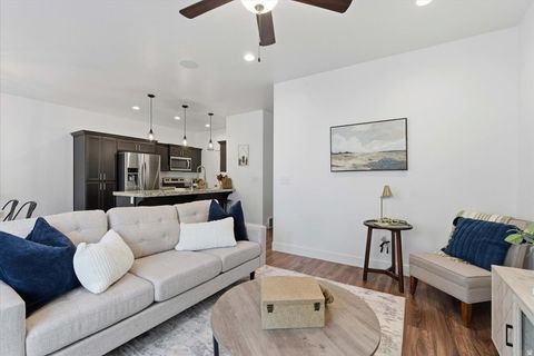 Tiny photo for 7211 N CLOVER LEAF LN, Eagle Mountain, UT 84005 (MLS # 2132476)