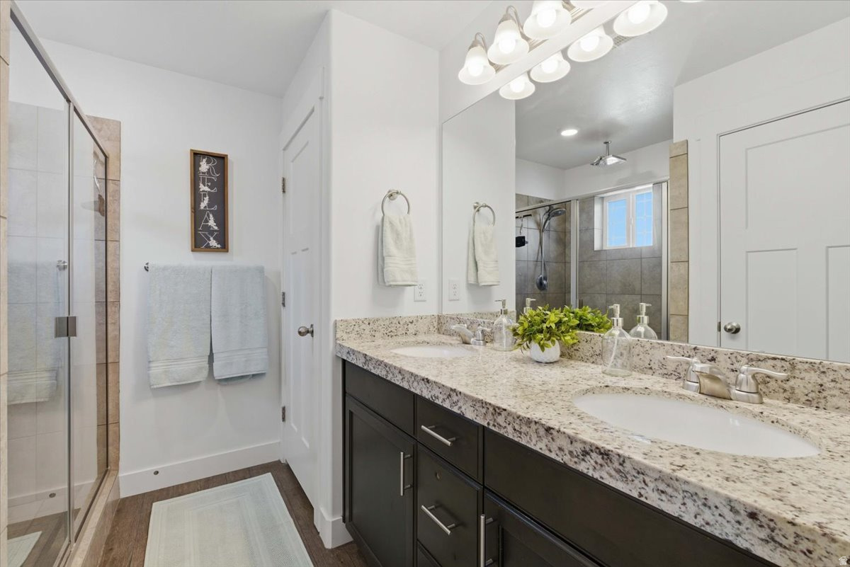 SILVERLAKE - Residential