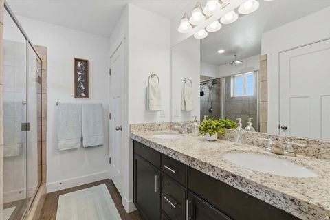 Tiny photo for 7211 N CLOVER LEAF LN, Eagle Mountain, UT 84005 (MLS # 2132476)