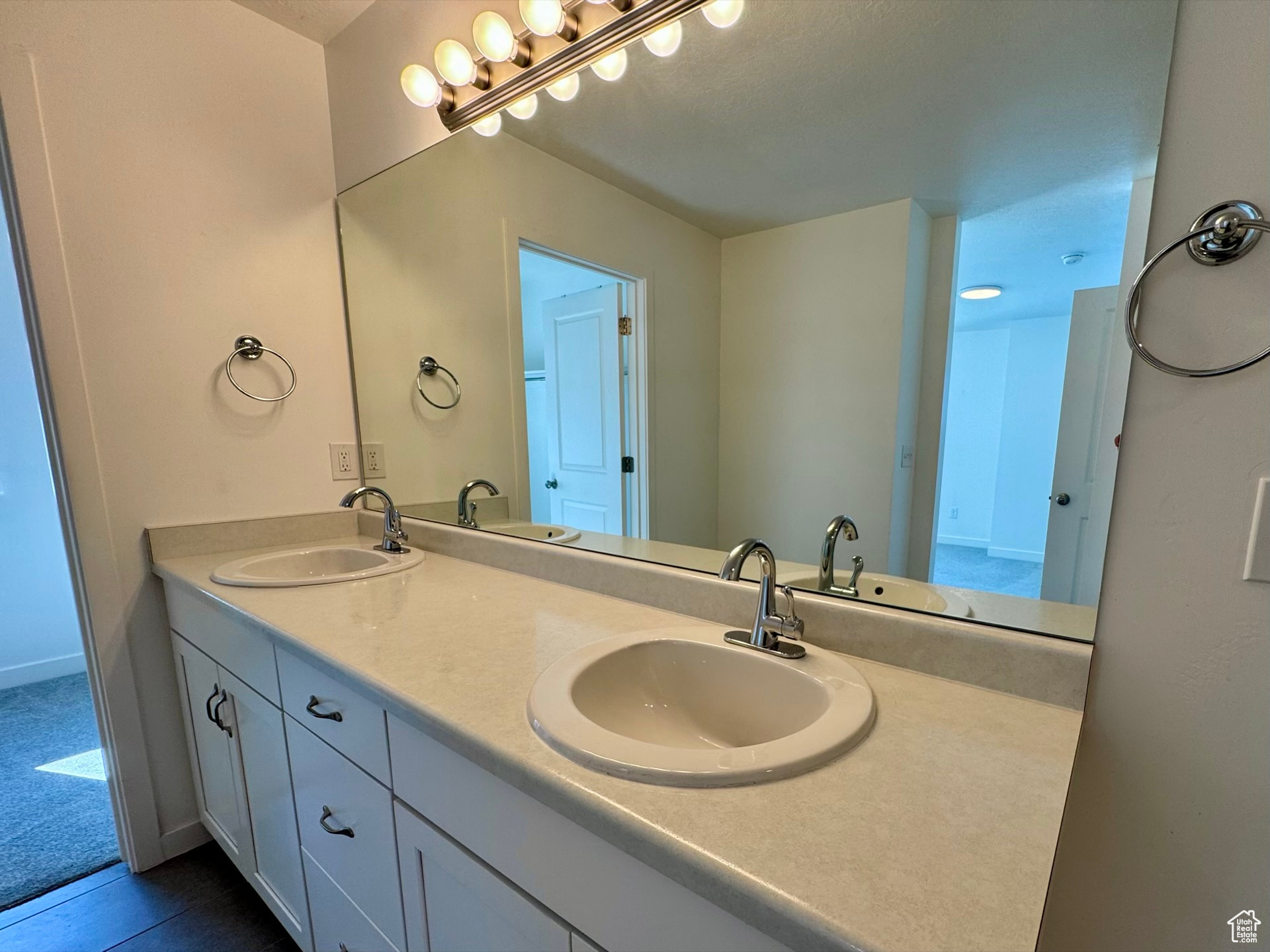 SALT POINT NORTHEAST - Residential