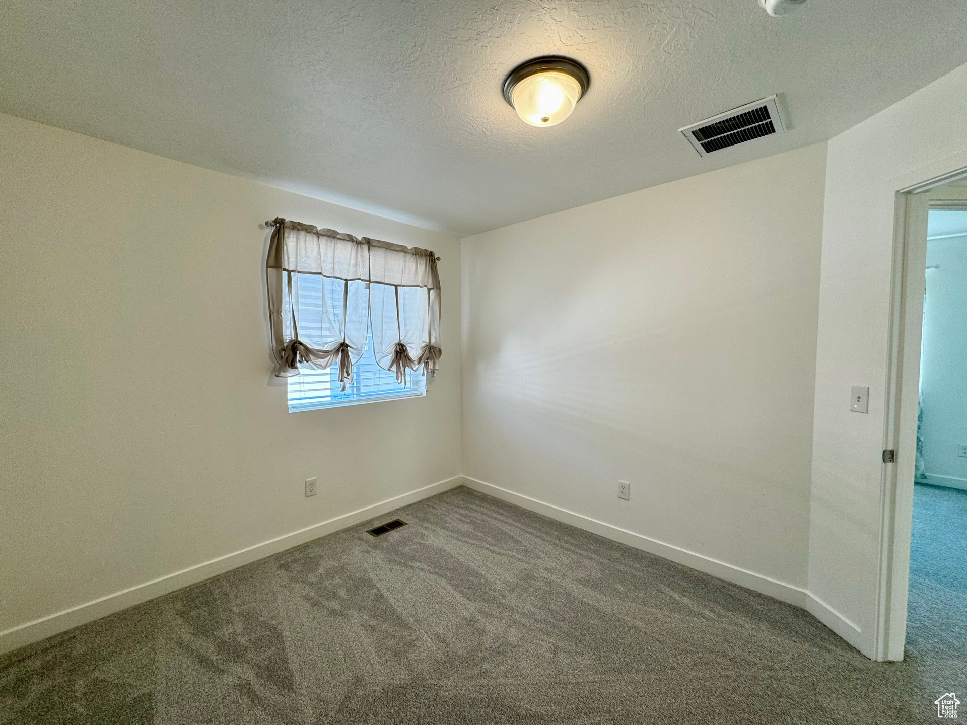 SALT POINT NORTHEAST - Residential
