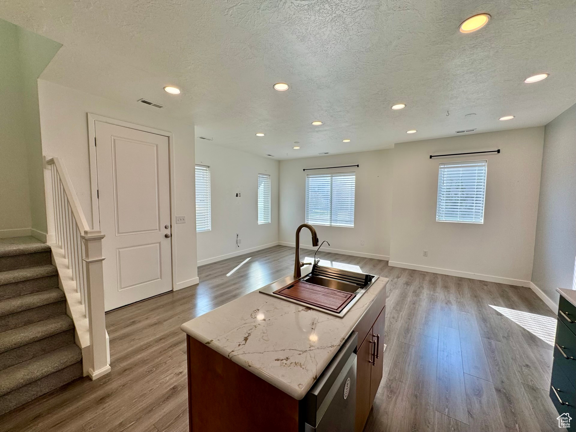 SALT POINT NORTHEAST - Residential