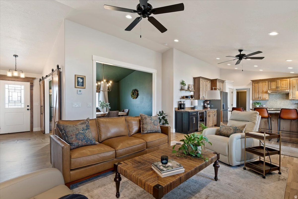 CLINTON MEADOWS - Residential