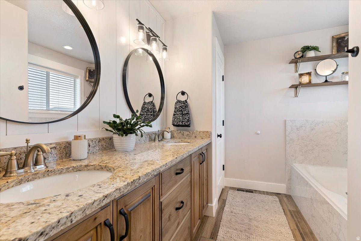 CLINTON MEADOWS - Residential