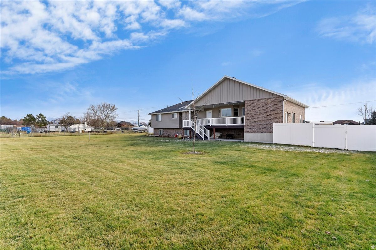 CLINTON MEADOWS - Residential