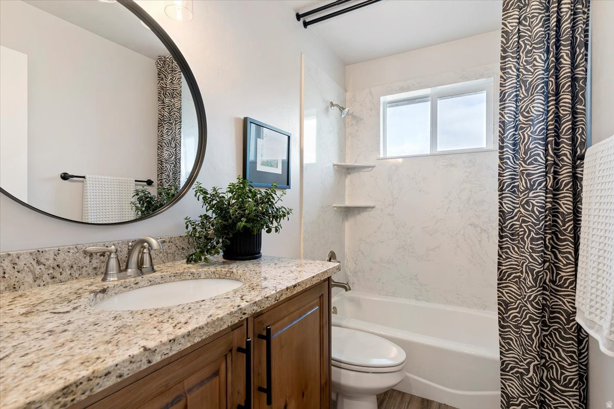 CLINTON MEADOWS - Residential