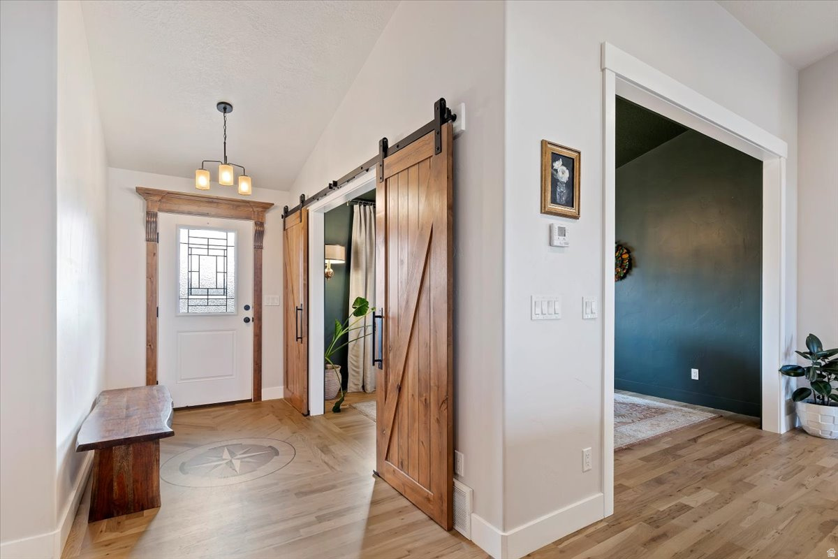 CLINTON MEADOWS - Residential