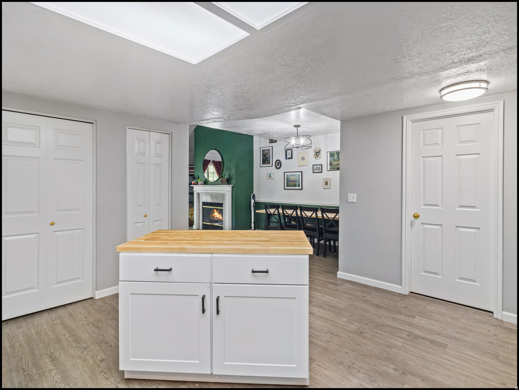 CHASE LANE VILLAGE - Residential