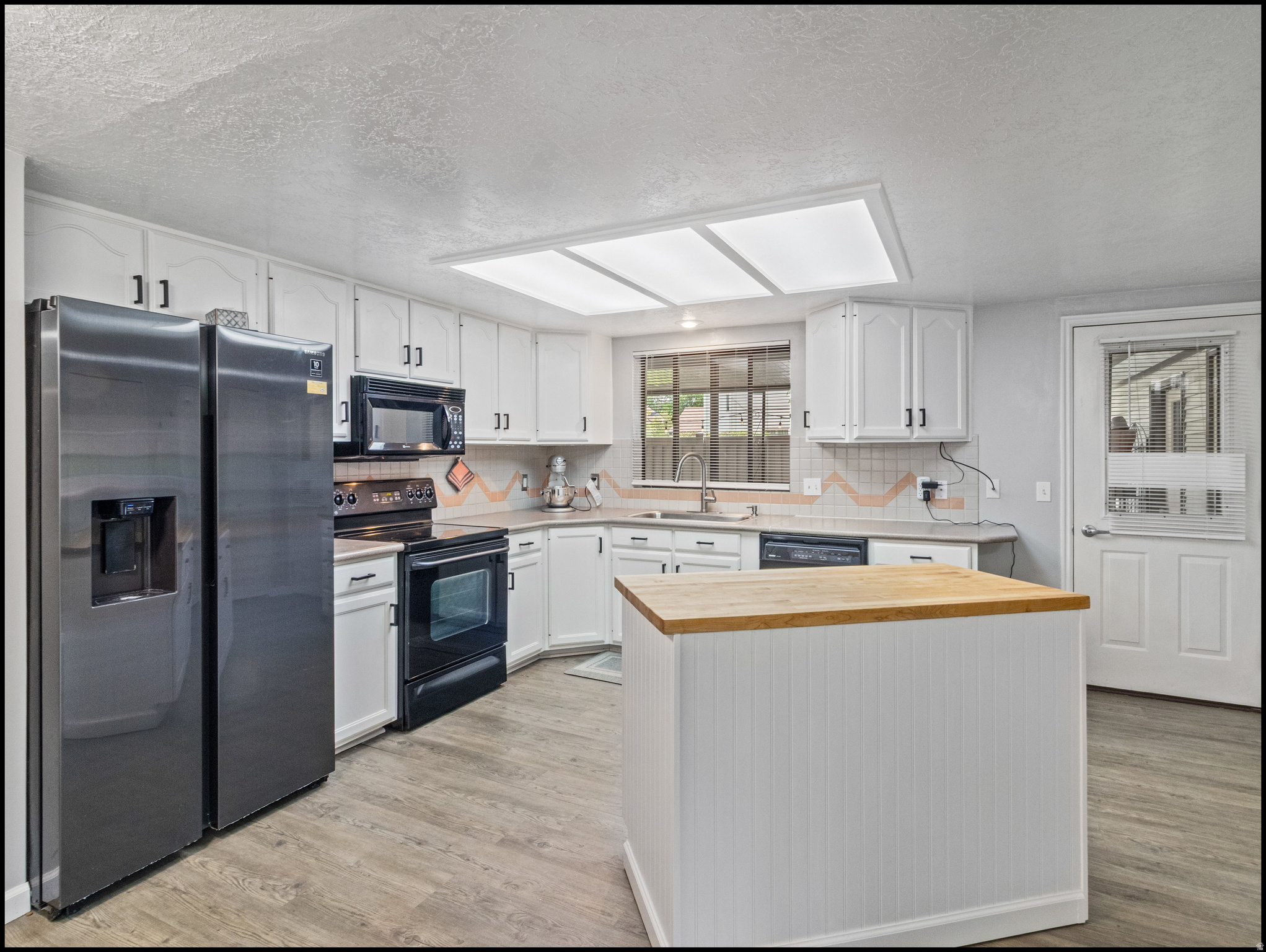 CHASE LANE VILLAGE - Residential