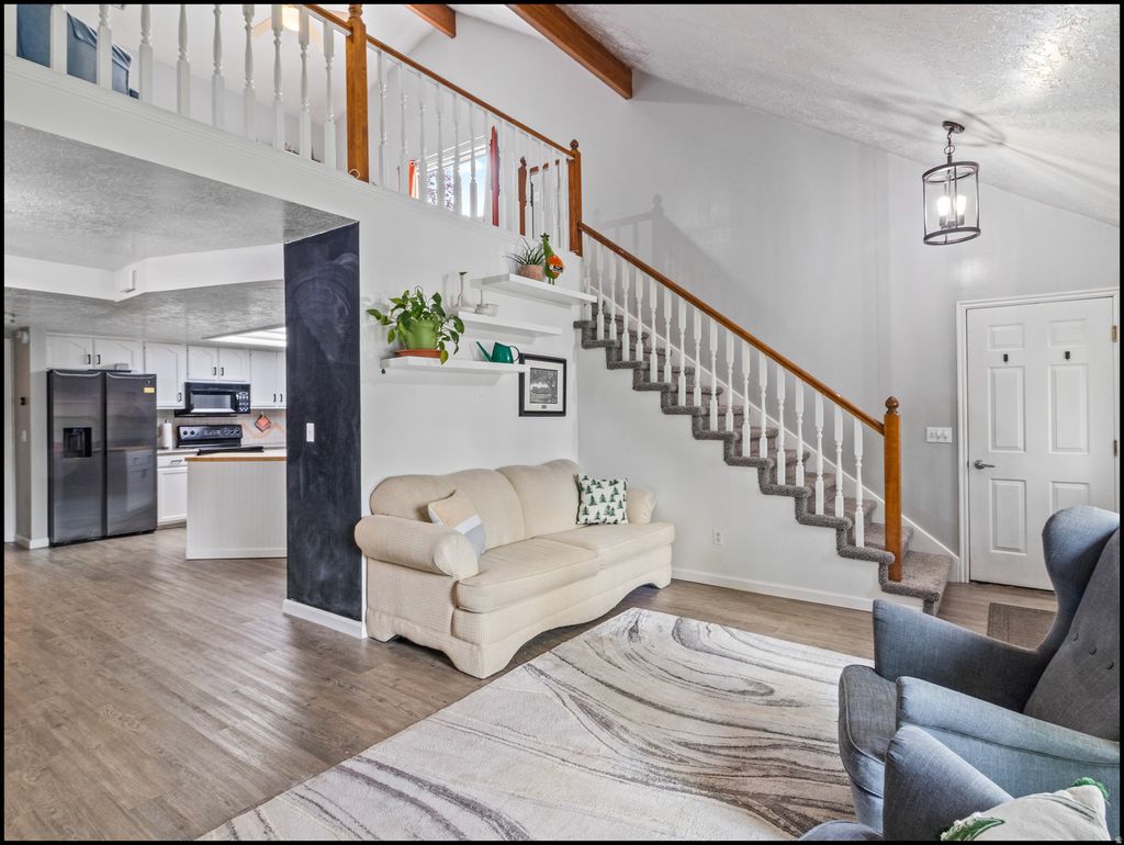 Photo of 1166 N 700 W, Centerville, UT 84014 (MLS # 2156832)