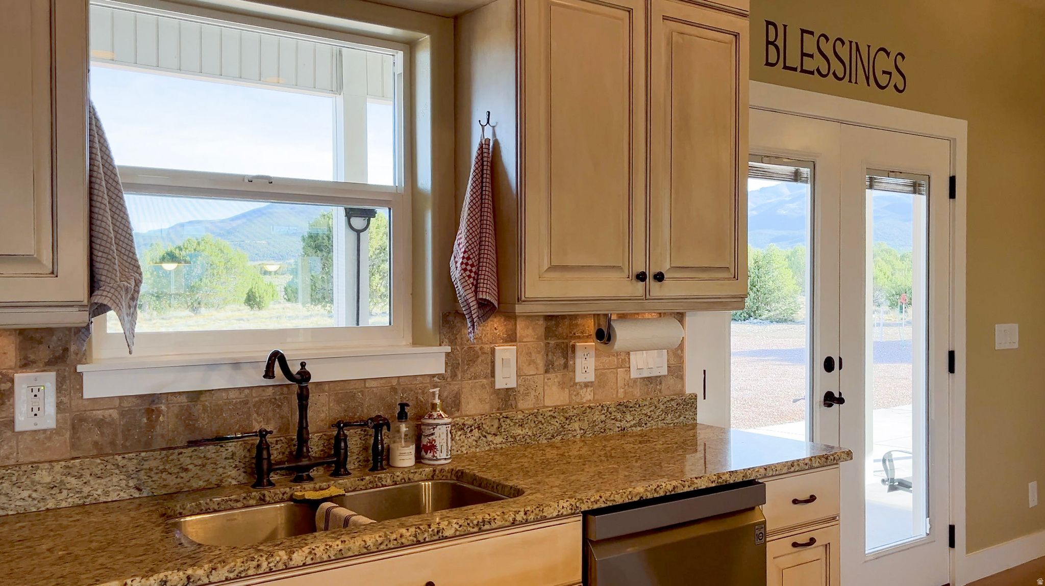 NORTH CREEK RANCHES - Residential