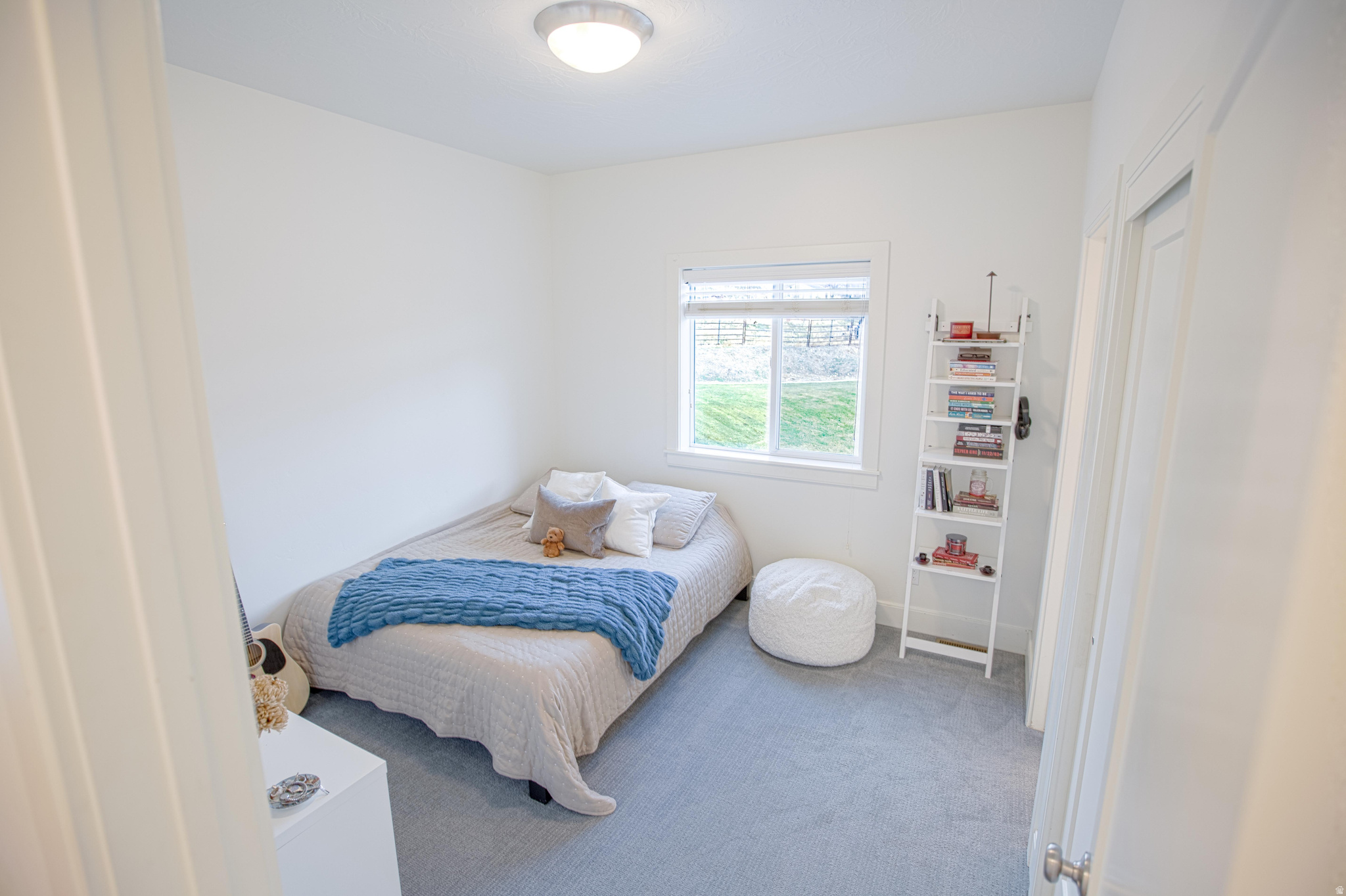 HOLLOW ESTATES - Residential