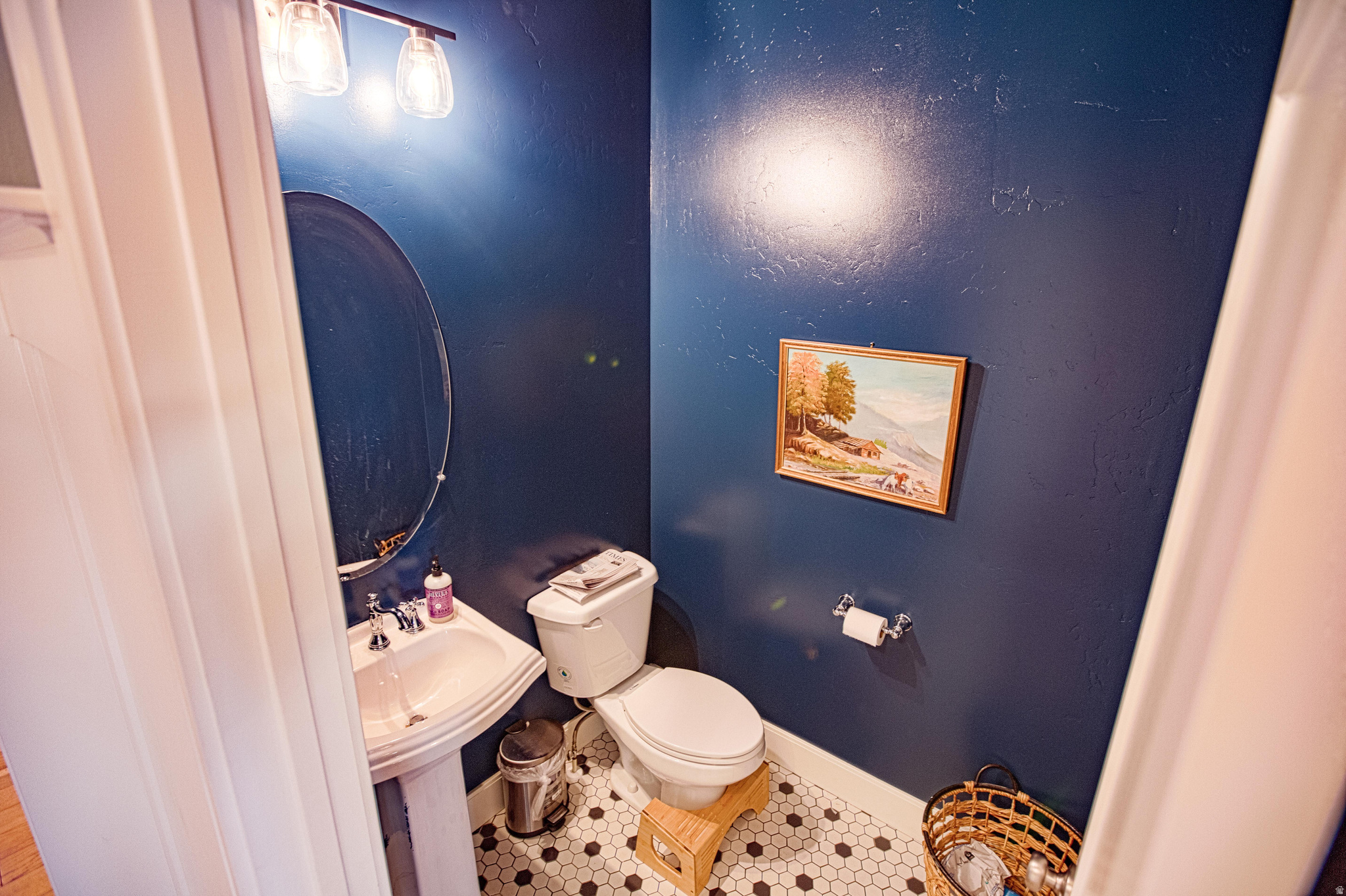 HOLLOW ESTATES - Residential