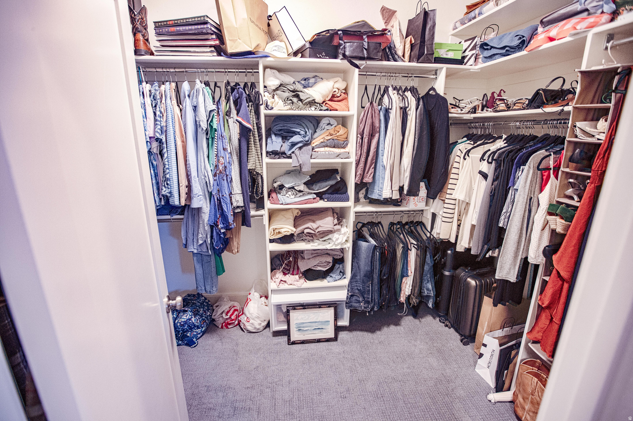 HOLLOW ESTATES - Residential