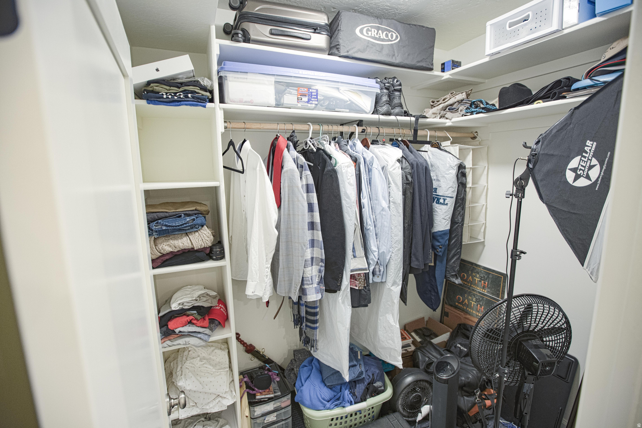 HOLLOW ESTATES - Residential