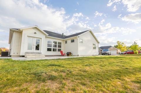 Tiny photo for 1370 N CEDAR HOLLOW BLVD, Lehi, UT 84043 (MLS # 2125470)