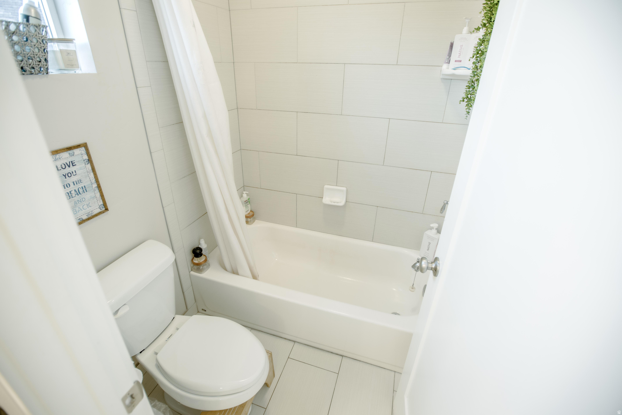 HOLLOW ESTATES - Residential