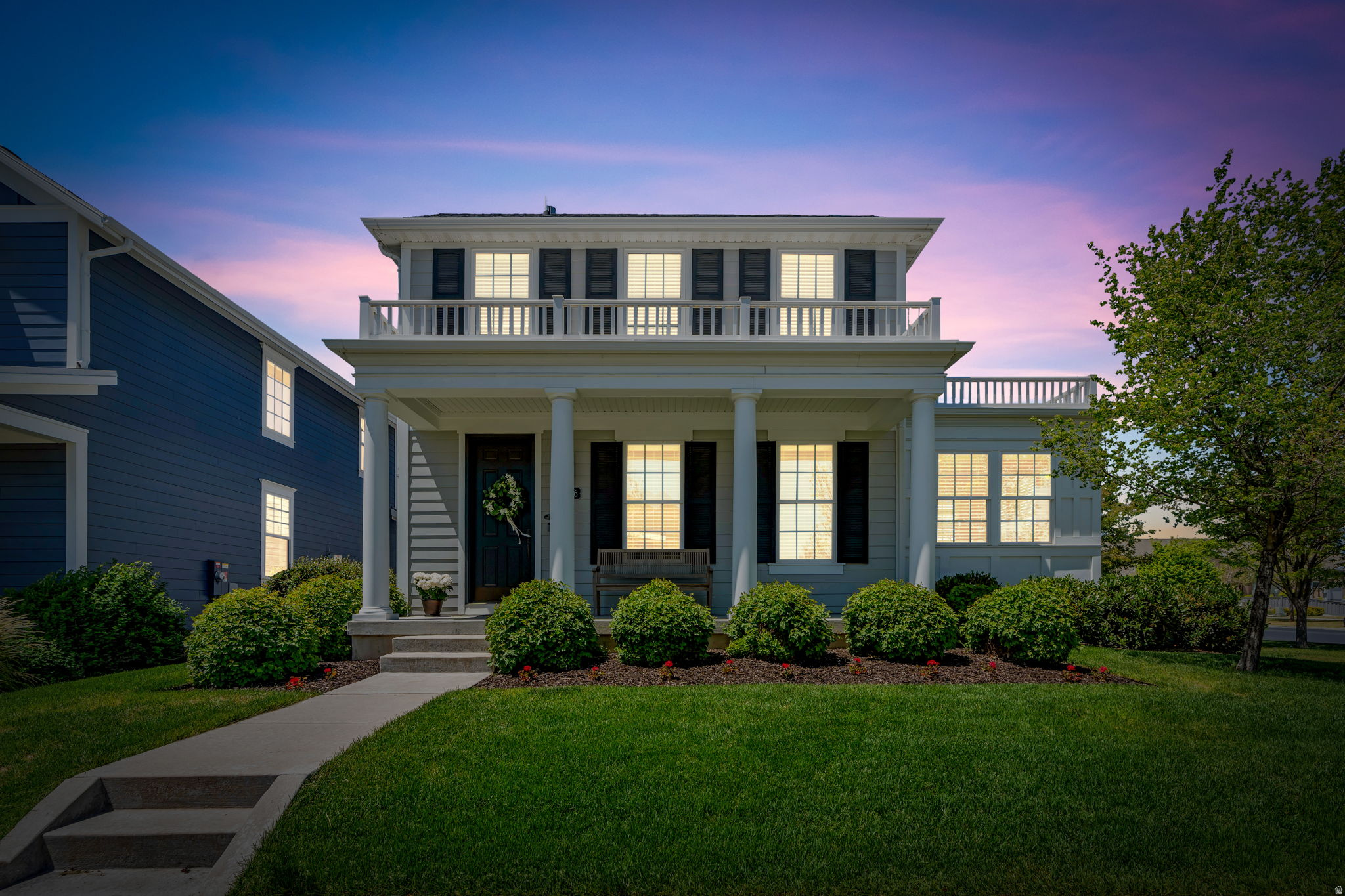 DAYBREAK - Residential