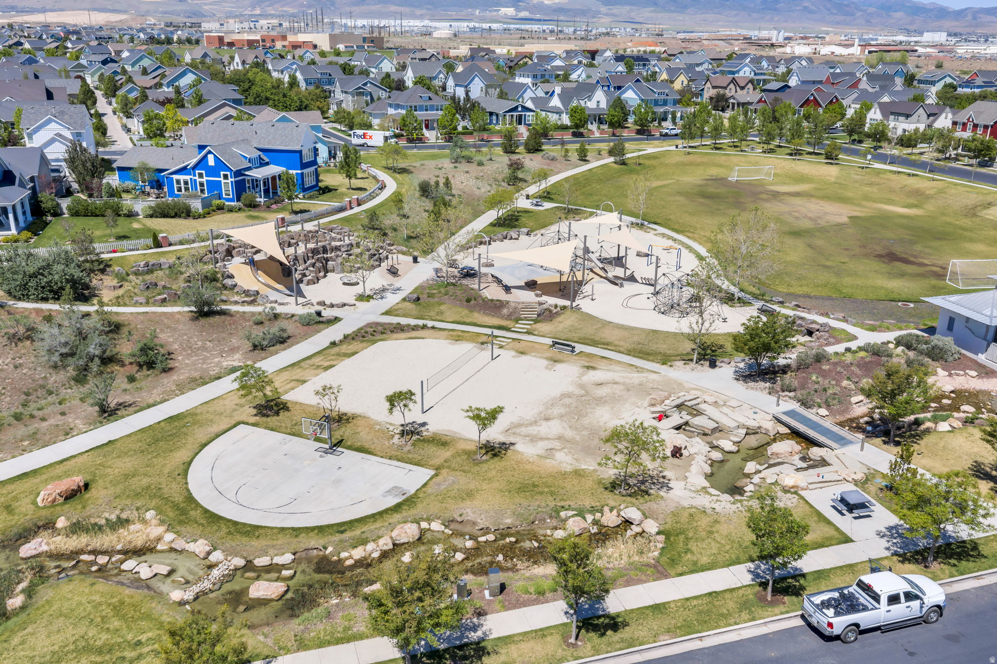 DAYBREAK - Residential