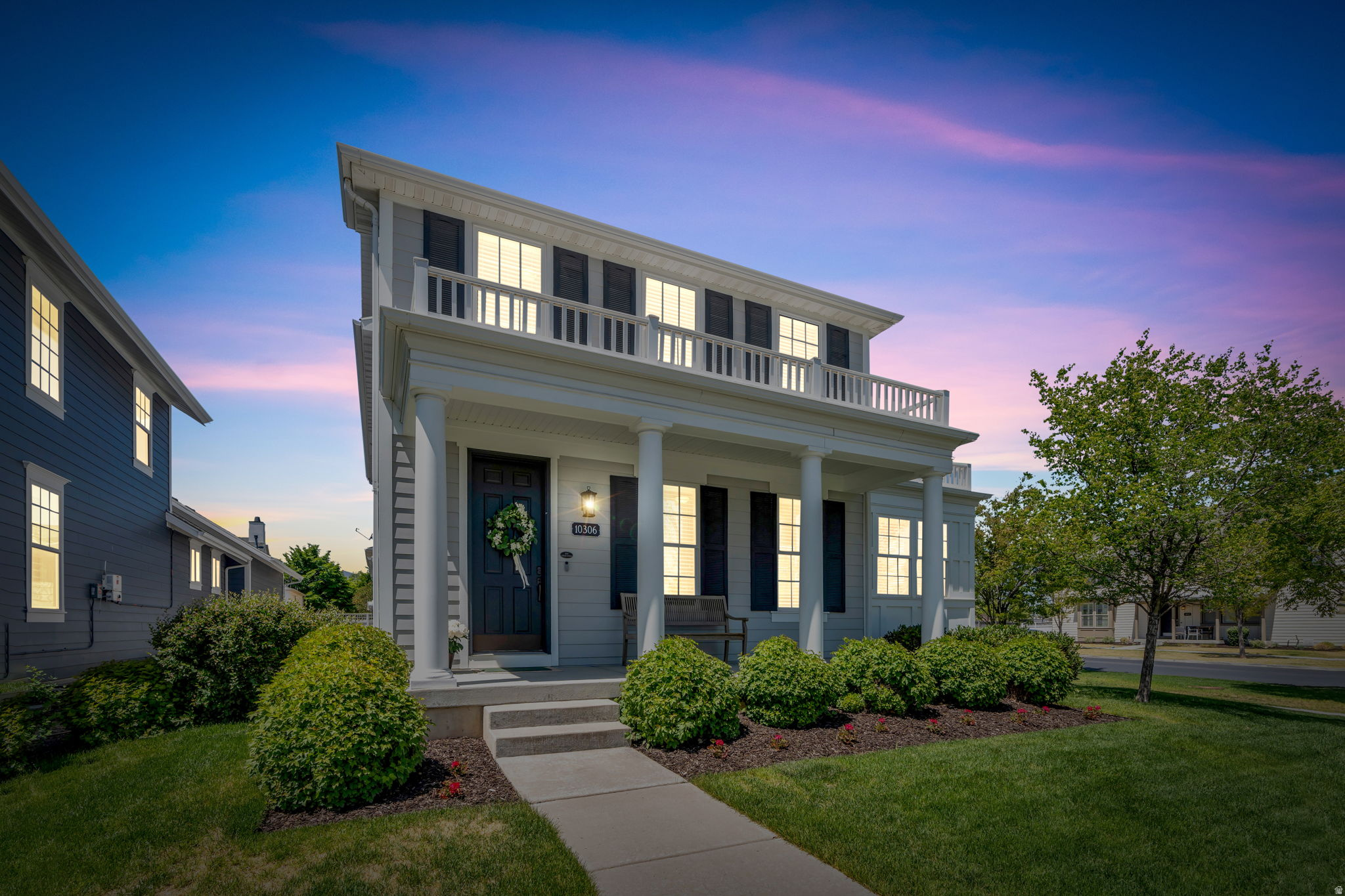 DAYBREAK - Residential