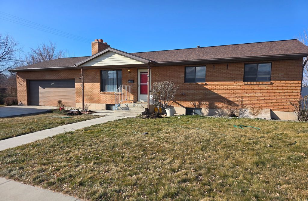 Photo of 522 S 100 W, Tremonton, UT 84337 (MLS # 2138028)