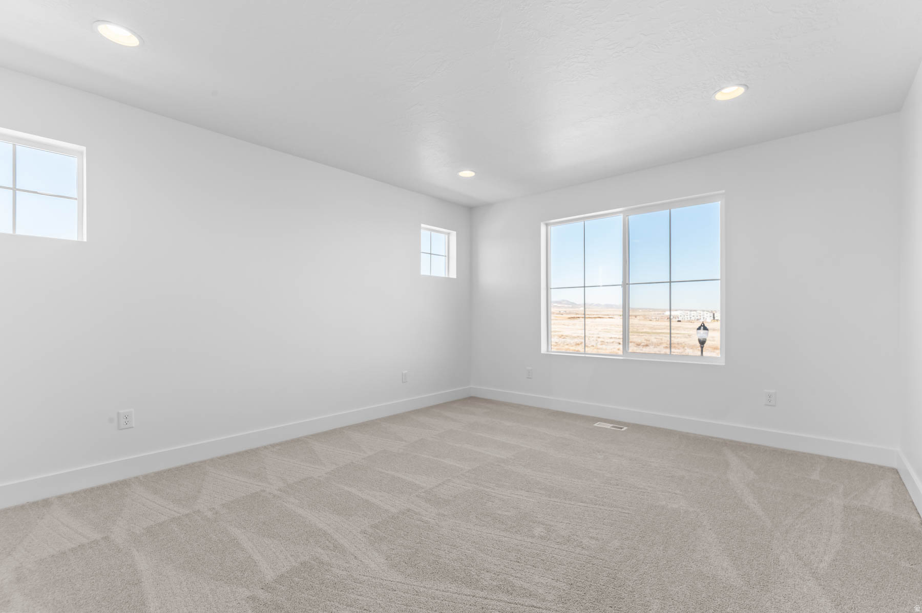 HIDDEN OAKS COLLECTION 602 - Residential