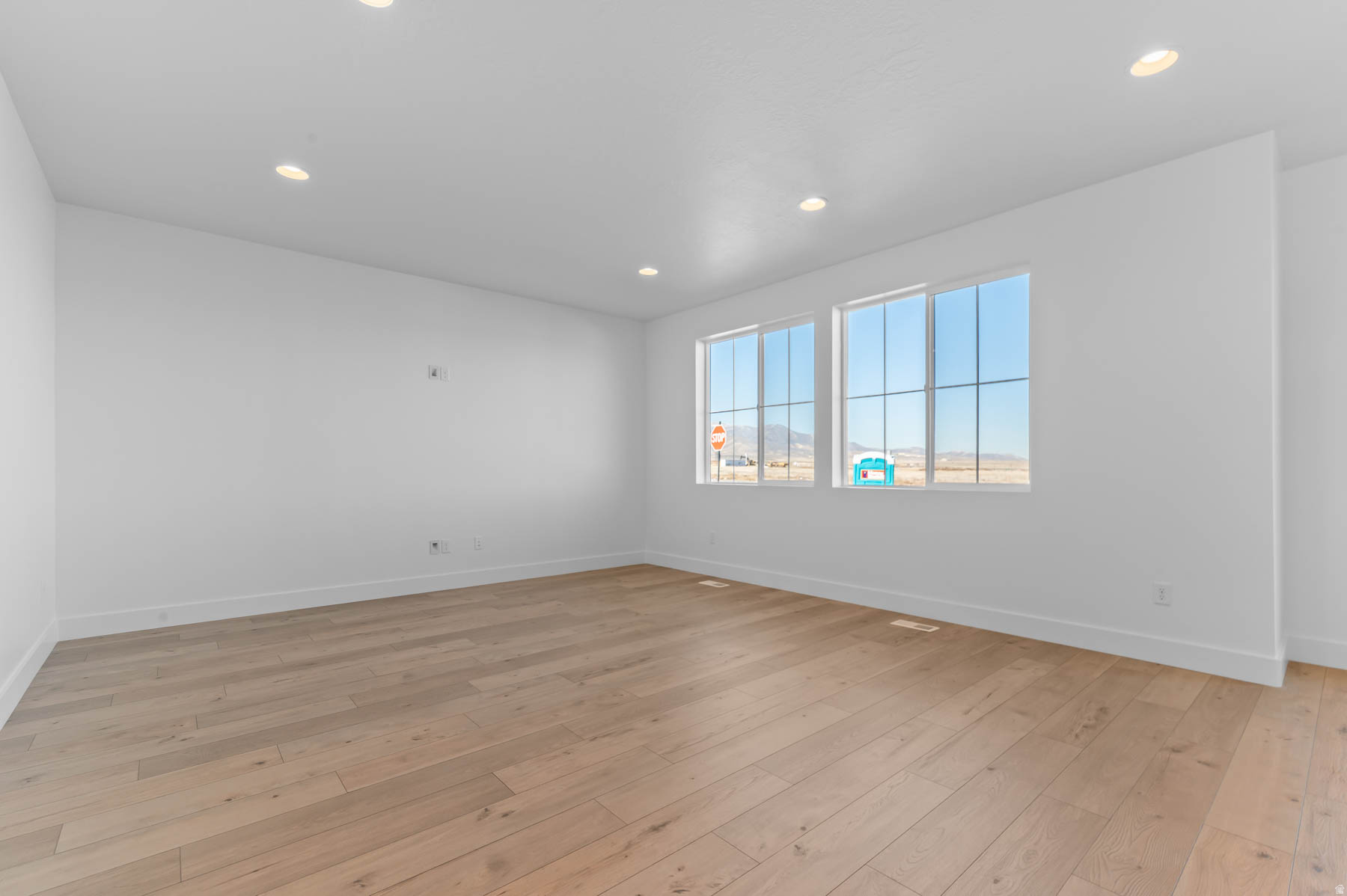 HIDDEN OAKS COLLECTION 602 - Residential