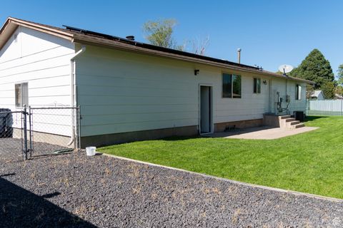 Tiny photo for 721 N 800 W, Clearfield, UT 84015 (MLS # 2116732)