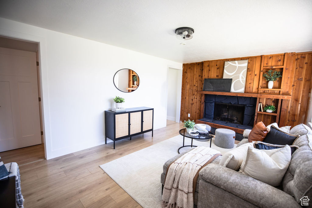 GREEN HILLS ACRES B - Residential