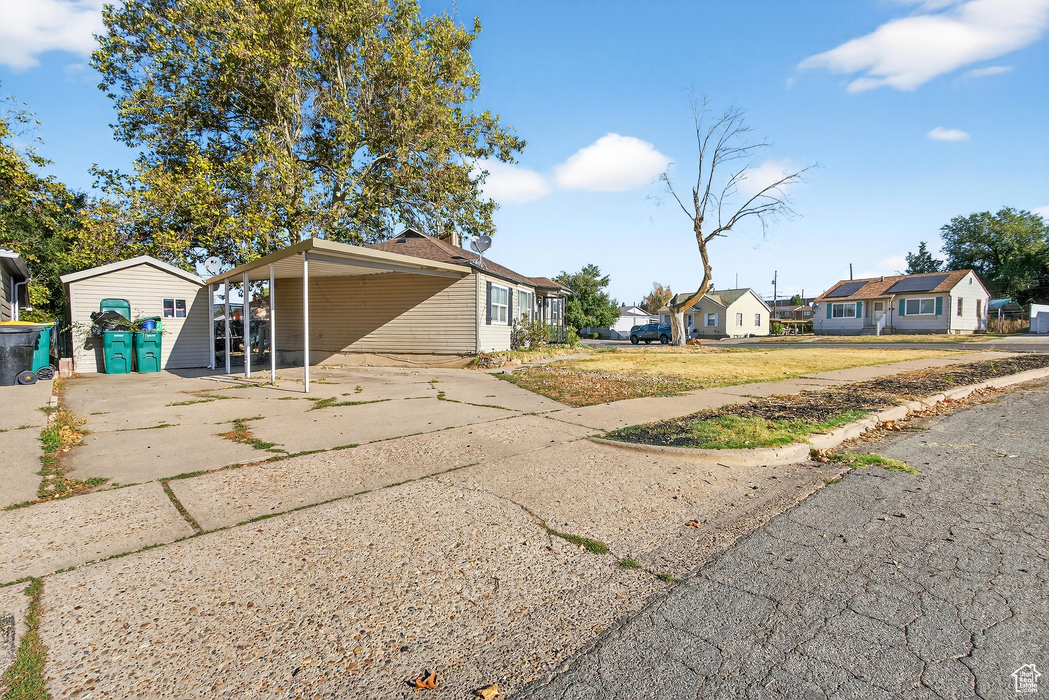 SMITH VILLAGE - Residential