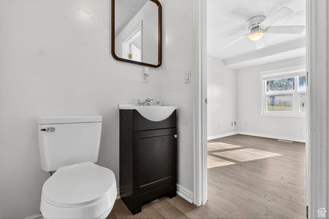 Tiny photo for 592 MAPLE ST, Clearfield, UT 84015 (MLS # 2114602)