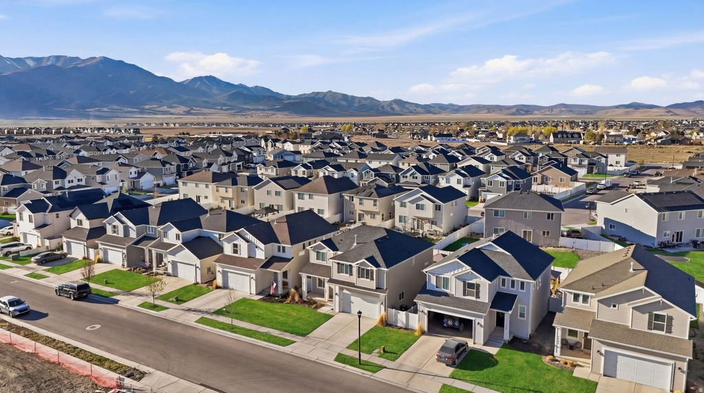 Photo of 1165 E BELL BUOY WAY, Eagle Mountain, UT 84005 (MLS # 2145694)