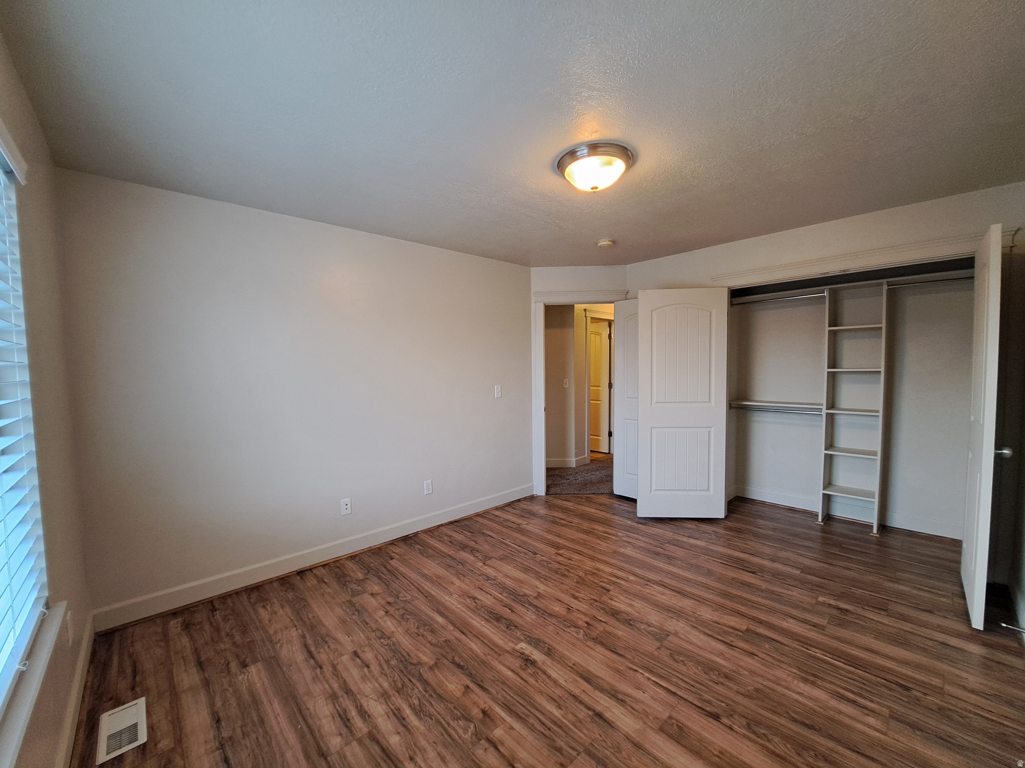 THE COVE - Residential