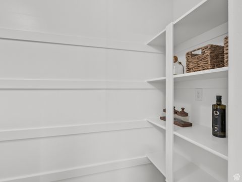 Tiny photo for 1696 S LONGVIEW RD, Santaquin, UT 84655 (MLS # 2112064)