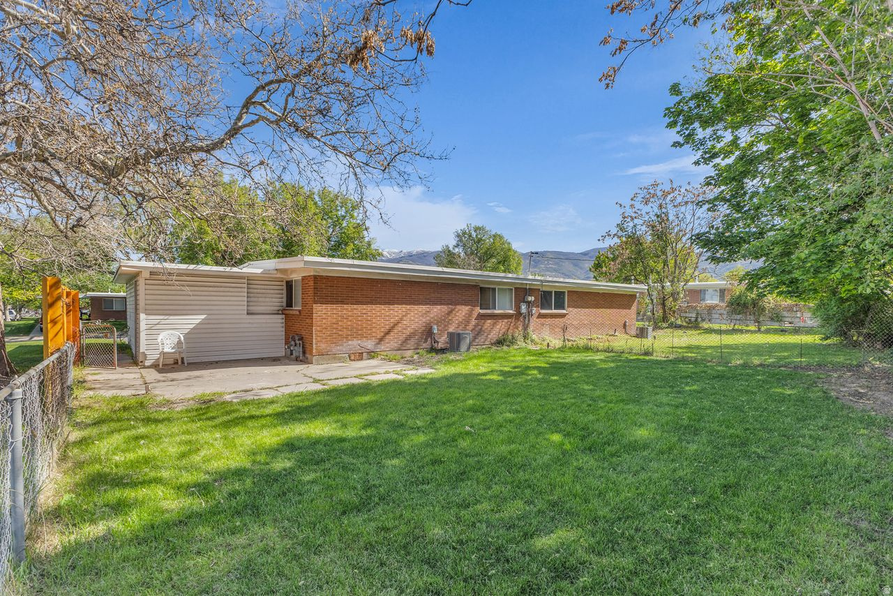 PARK VIEW LOT 1 - Residential Income