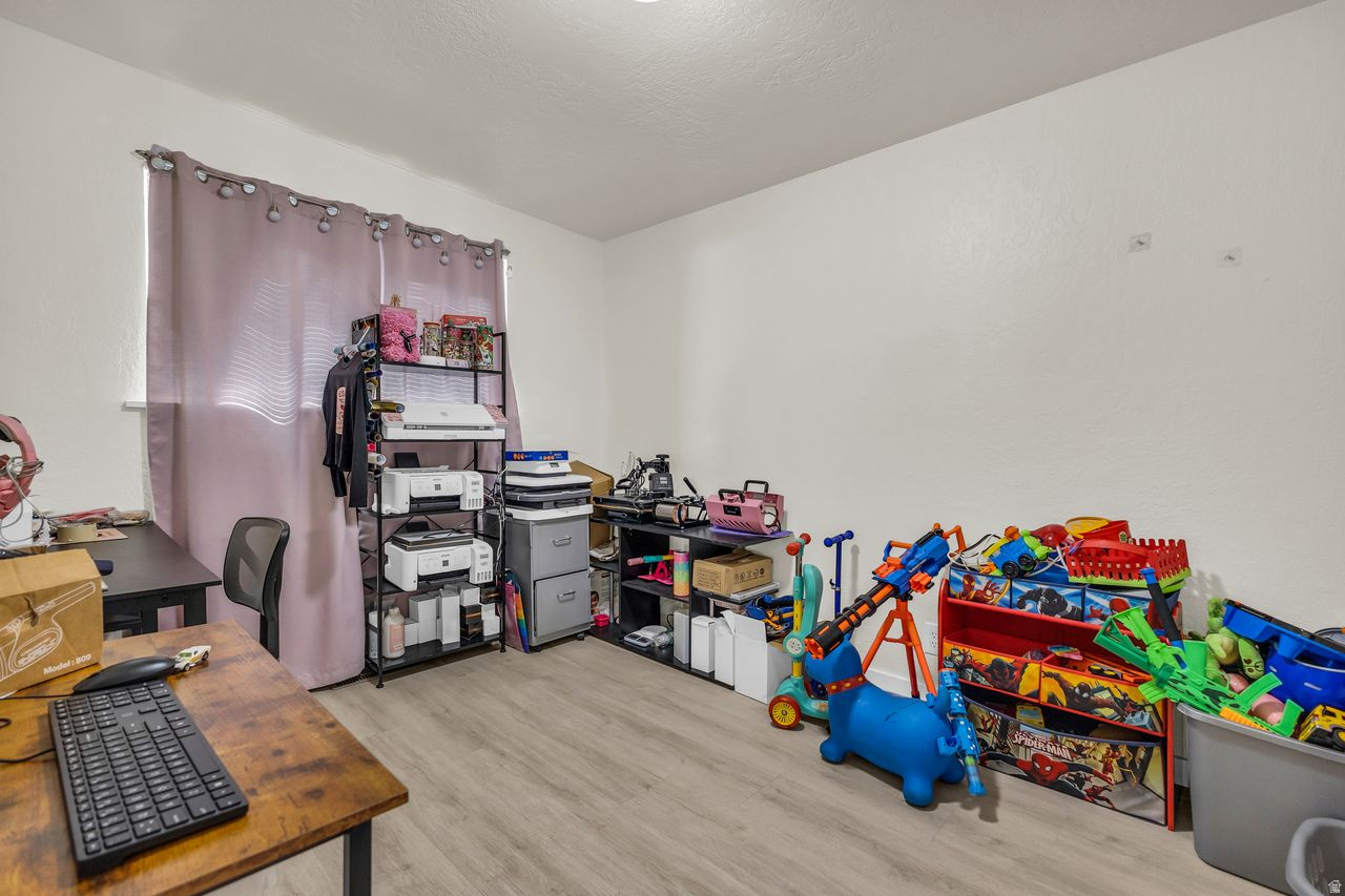 PARK VIEW LOT 1 - Residential Income